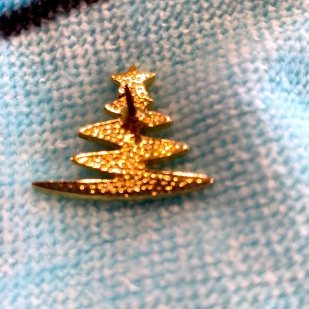 Darling Enamel Christmas Tree Pin - Picture 3 of 4
